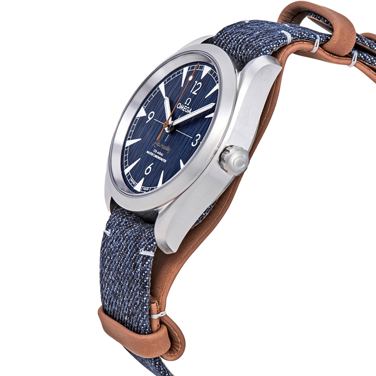 نمای نیم رخ ساعت Omega Railmaster Blue