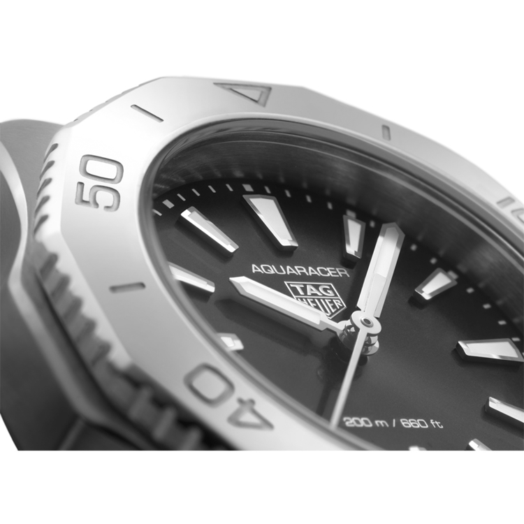 تگ هویر آکواریسر 30mm مشکی جزئیات صفحه
