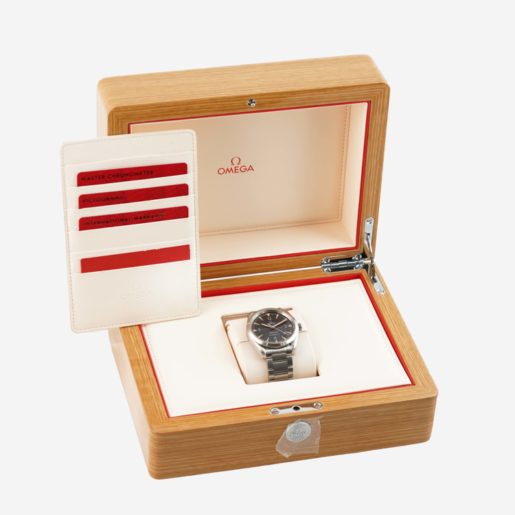سی‌مستر-ریل‌مستر مشکی 40mm-استیل - جعبه و کارت