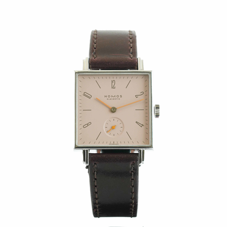 نوموس تترا 27mm-صورتی-کوکی -پوشیده شده-نمای روبرو