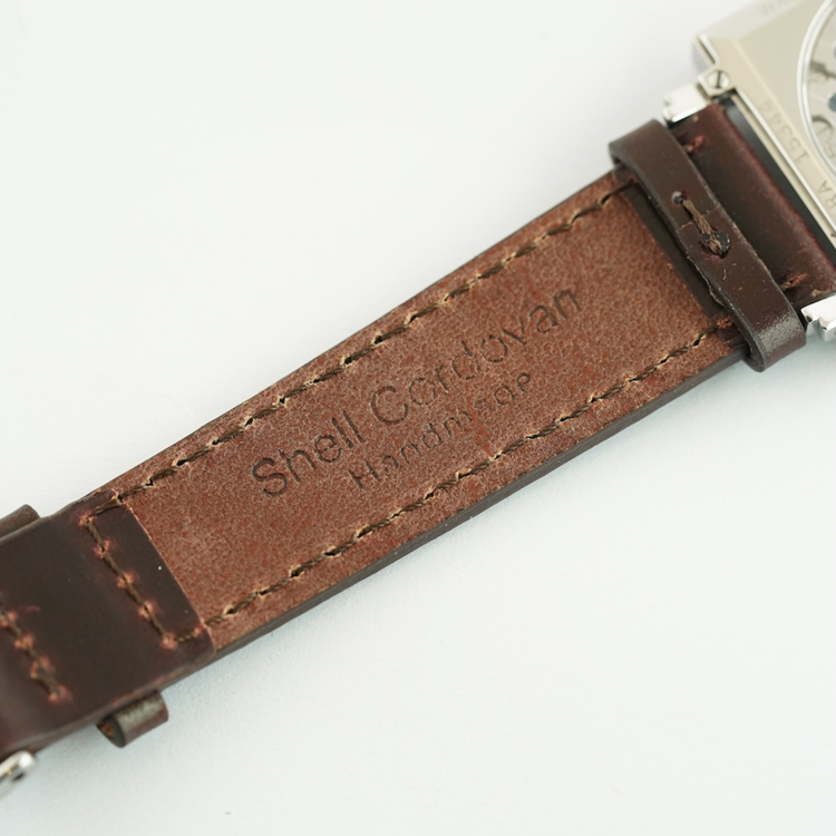 نوموس تترا 27mm-صورتی-کوکی -پوشیده شده-بند