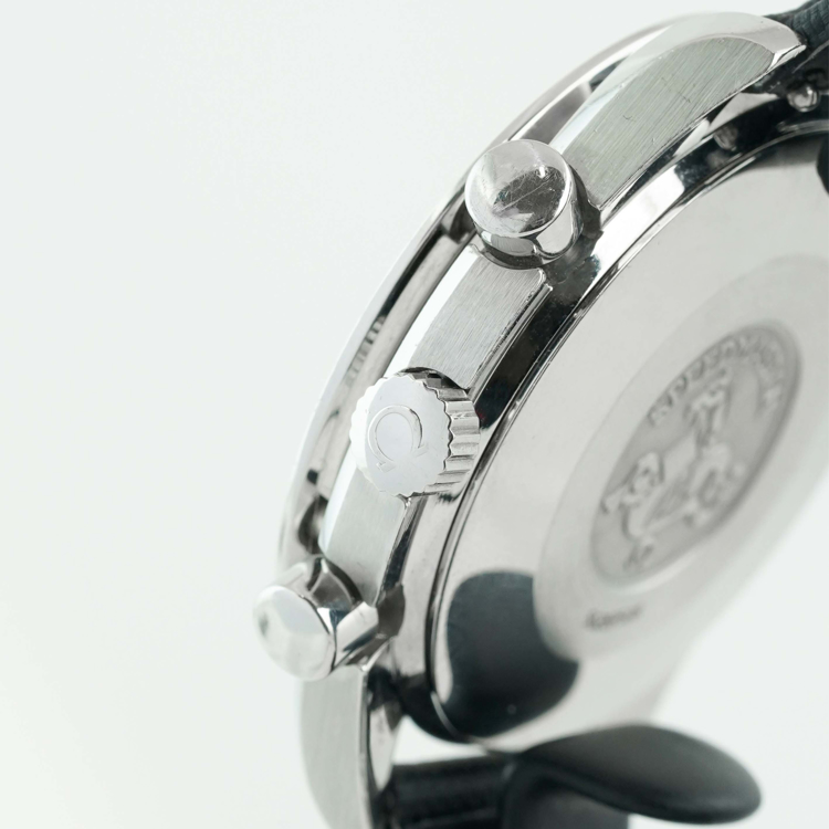 امگا اسپیدمستر ردوسد - بند چرمی - تاج ساعت