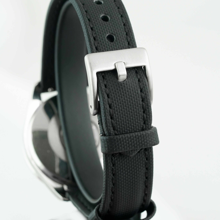 امگا اسپیدمستر ردوسد - بند چرمی - نمای پشت ساعت و بند و قفل