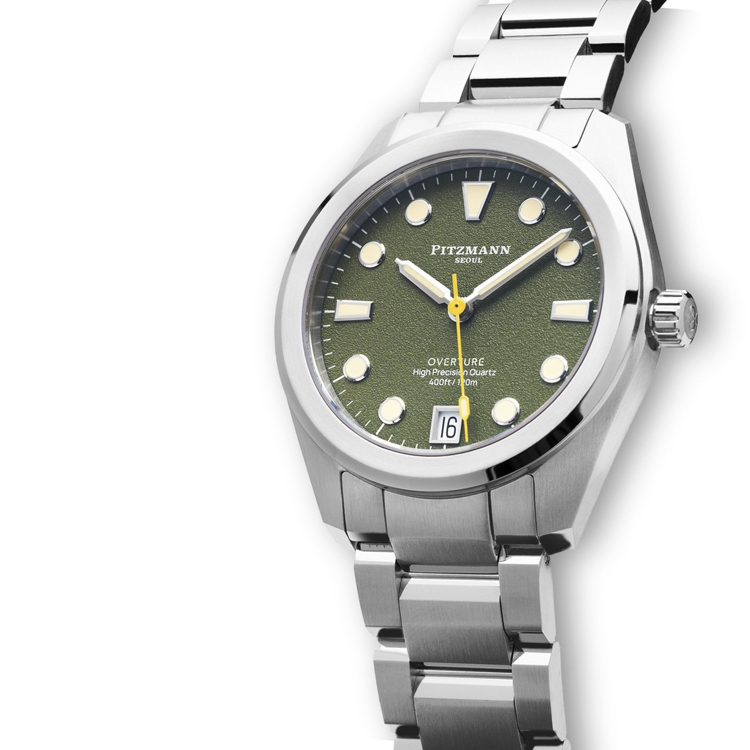 پیتزمن اورچور (Overture) - Date - سبز خاکی - نمای کلی