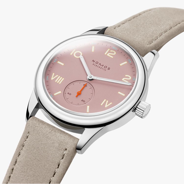نوموس کلاب 36mm-فول رز-کوکی-پشت شیشه - نمای کلی